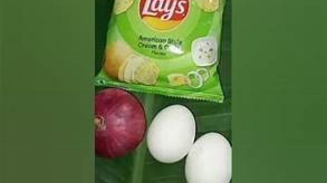 Egg_Lays_Rolls_ASMR_#shorts_#ytshorts_#youtubeshorts_#eggrolls_#lays_#chips_#asmr(1080p)