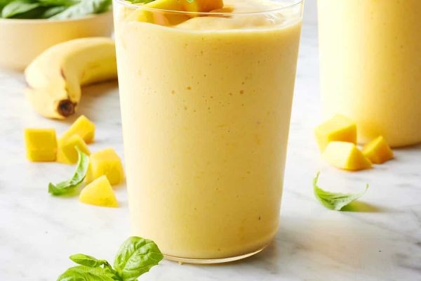 Mango Smoothie: A Tropical Delight