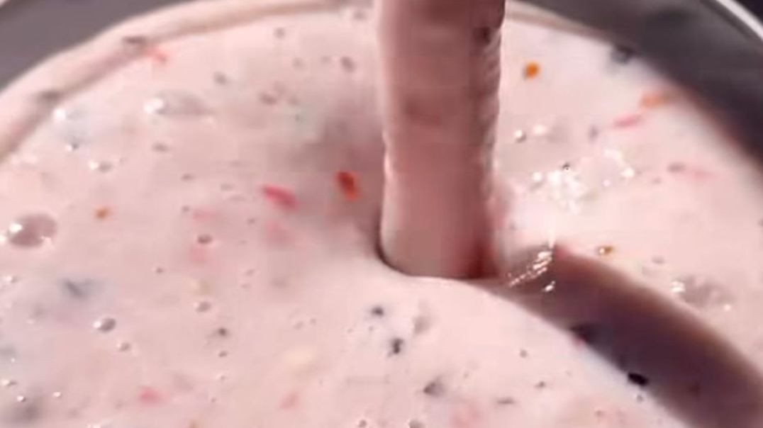 Banana strawberry smoothie